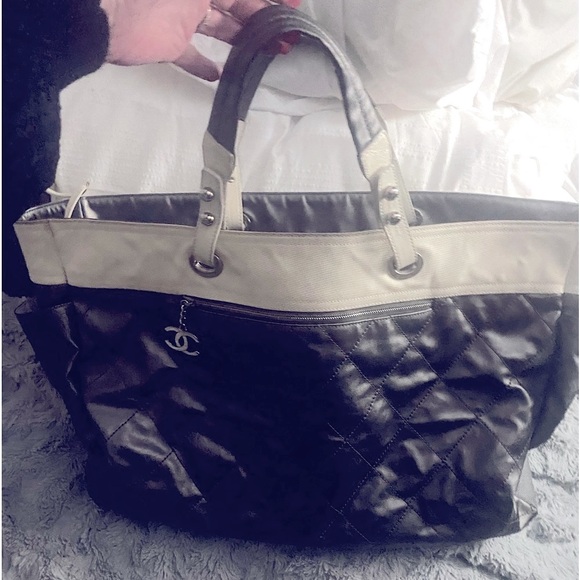 NWT Chanel Quilted Grey Tote Bag in Gray and Cream, silver hardware
25 W15Deep - Picture 1 of 8